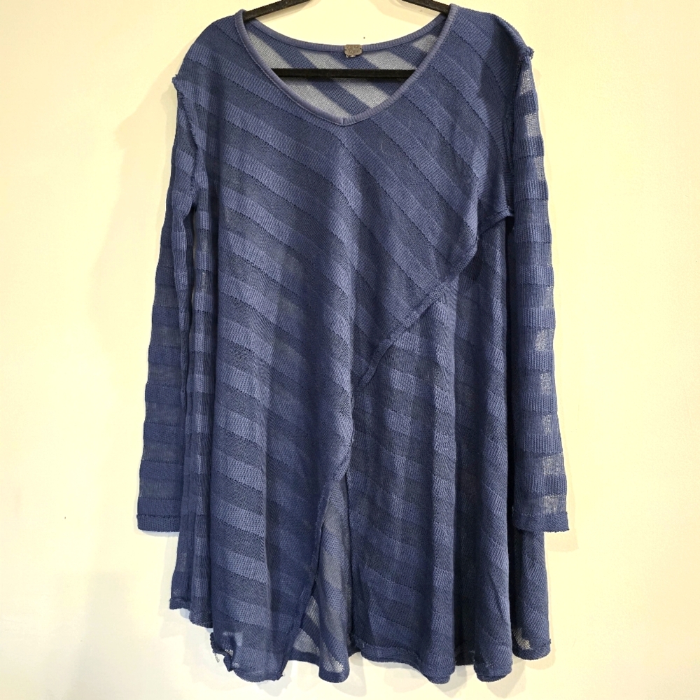 We The Free Women's Blue Sheer Stripes Tunic‎ Oversized Sweater L *READ*.D37